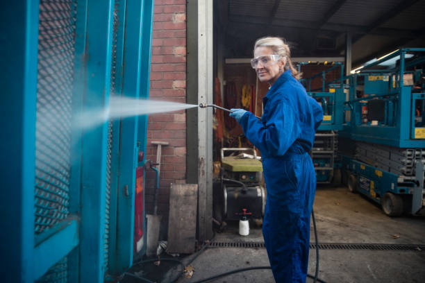 Best Garage Pressure Washing  in River Road, WA